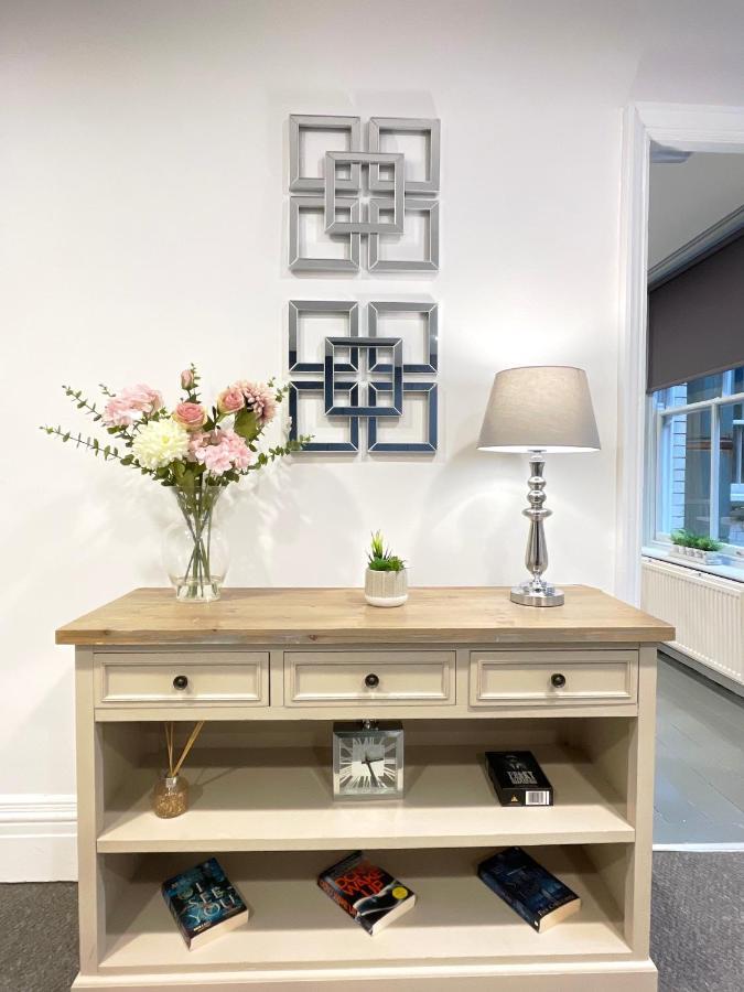 Central Penthouse By Hnfc Stays Newcastle Upon Tyne Esterno foto