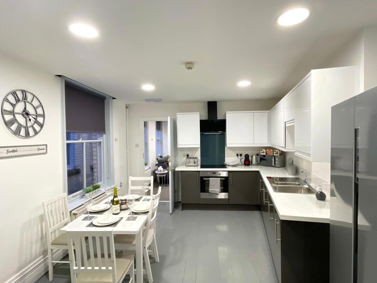 Central Penthouse By Hnfc Stays Newcastle Upon Tyne Esterno foto