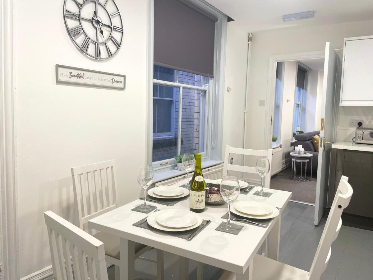 Central Penthouse By Hnfc Stays Newcastle Upon Tyne Esterno foto